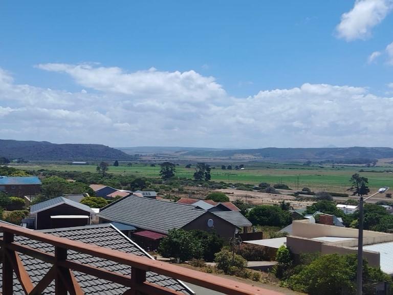 3 Bedroom Property for Sale in Fraaiuitsig Western Cape